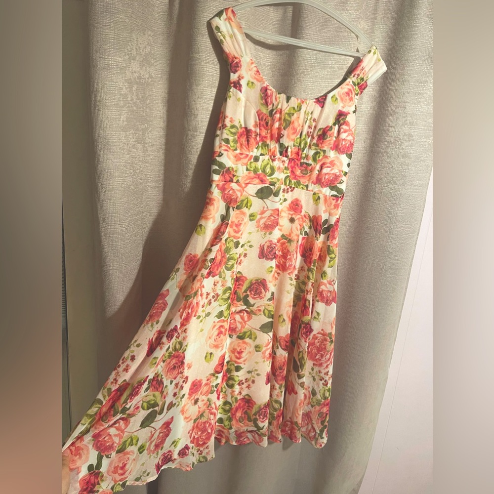 Floral A line dress, size 10 natural pink flowers, flowy